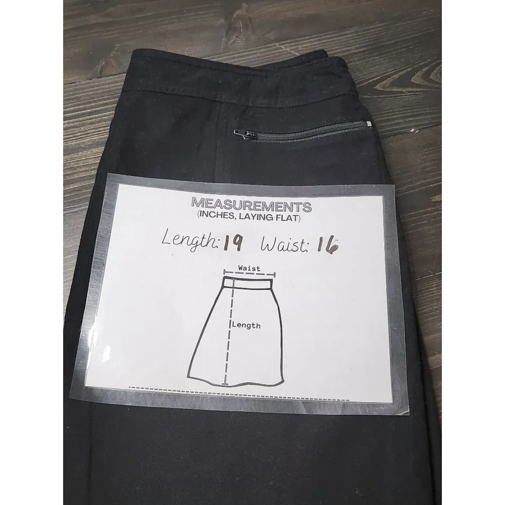 Worthington Black Lined Mini Skirt with Zippered Pockets in front‎ Size 8